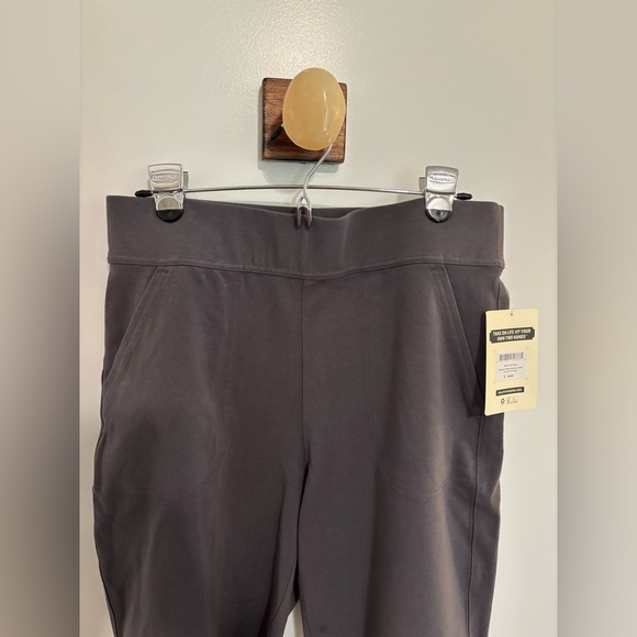 NWT Deluth Trading Company Womens NoGA Natural Cotton Pull-On 10” Shorts Medium - Picture 2 of 9